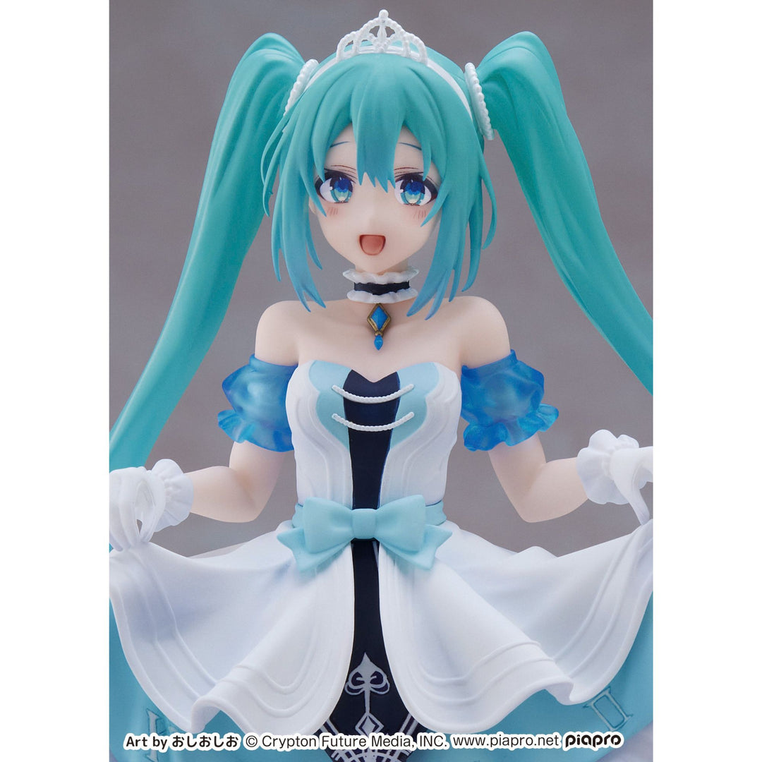 HATSUNE MIKU Wonderland Figure Cinderella
